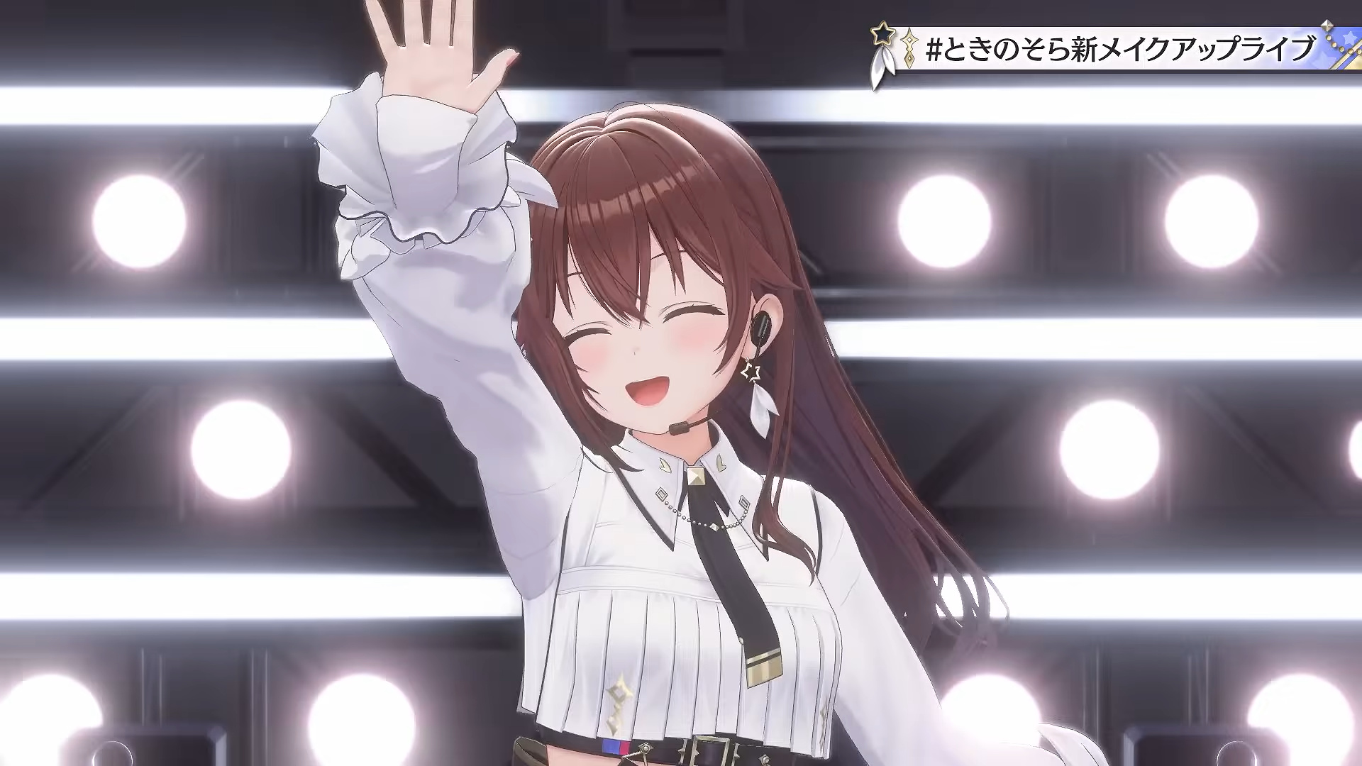 走れ GO! Sora introduced her new image with a rousing performance of Shiny Smily Story